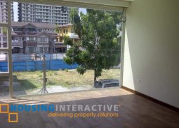 house & lot for rent at acacia estates