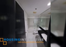 newly renovated 1br unit with balcony for lease at one serendra