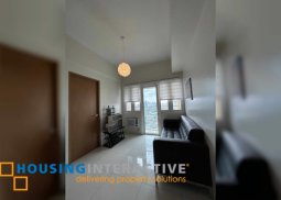 semi-furnished 1br unit with balcony and parking for lease at madison park west