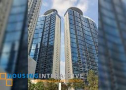 a 3br unit for sale in pacific plaza towers