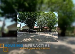 vacant lot for sale in hillsborough village