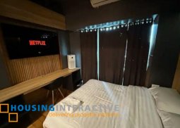 penthouse unit for sale in acqua private residences