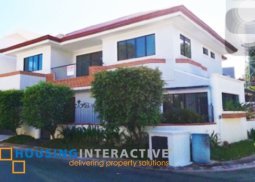 newly renovated beautiful house and lot for sale at the merville parkvillage paranaque