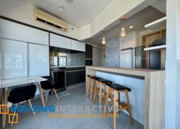 1br loft type unit for sale in one rockwell