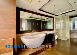 bi-level penthosue with parking for lease in cameron essensa tower