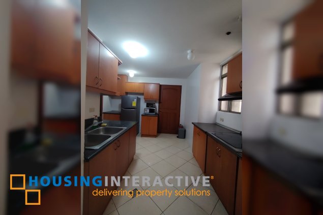 semi-furnished 3br unit for lease in paseo parkview suites