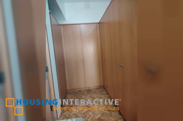 semi-furnished 3br unit for lease in paseo parkview suites