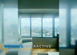 fully furnished 1br unit with parking for lease in one rockwell