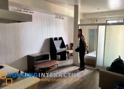 1br unit with parking and balcony for sale in grand soho makati