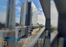 semi-furnished 1br unit with parking for rent in one serendra