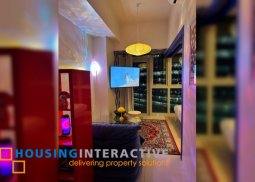 fully furnished 1br unit with balcony for rent in uptown parksuites