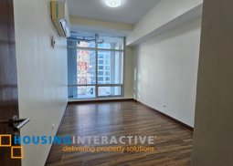 3br penthouse for sale in the stratosphere