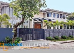 2-storey house for sale in ayala alabang village