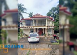 a fancy farm house & lot with 3b in tanay rizal