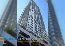 semi-furnished 1br unit with parking for sale in one legaspi park