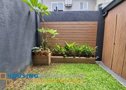 a fancy 3b modern luxe home in br resort village in las pinas city