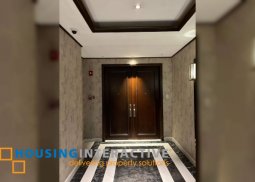 3br loft type unit with 2 parkings for lease in trump tower