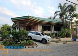 corner lot bungalow for sale in tahanan village paranaque city