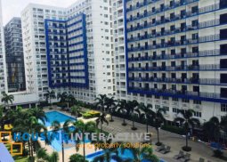 bare 1 br unit for lease