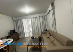 fully furnished 2br unit with parking for lease in proscenium at rockwell