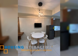 fully furnished studio unit with parking for lease in senta