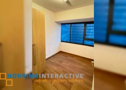 2br unit with parking for sale in the rise