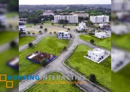 lot for sale in malang corner surakarta st cavite city