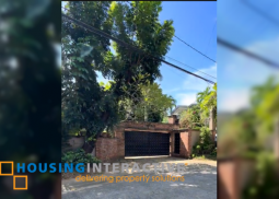 corner house and lot for sale in ayala alabang village
