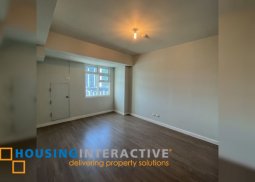 1br unit with parking for sale in kroma tower