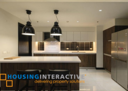 fully furnished 3br unit with parking for lease in west gallery place