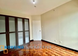 semi-furnished 2br unit for sale in tivoli garden residences