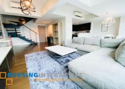 semi-furnished 2br unit with parking for lease in edades tower