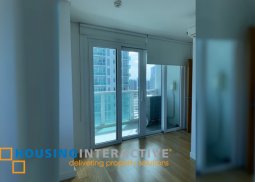 fully furnished 2br unit with parking for lease in park terraces