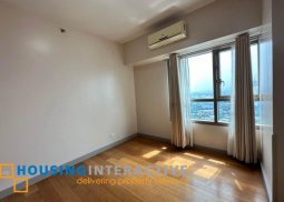 semi-furnished 3br unit with parking for lease in the residences at greenbelt