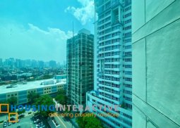 2br unit for sale in bonifacio ridge