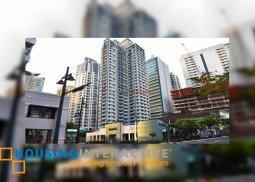 a condominium for rent in the fort residences taguig city