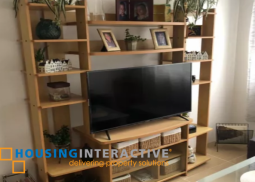 2br unit with balcony and parking for sale in woodridge place