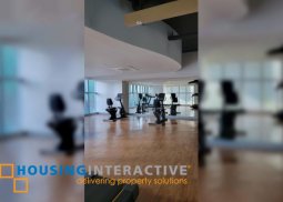 2br unit for rent in uptown parksuites