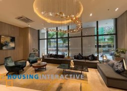 1br unit for sale in uptown parksuites