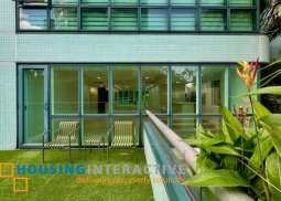 2br garden unit with 2 parkng for sale in hidalgo place