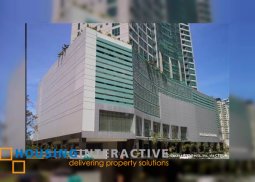 a condominium for lease at eight forbestown road taguig city