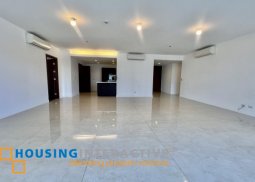 bare 3br unit with parking for lease in the suites