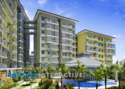 a condominium for lease in two serendra taguig city