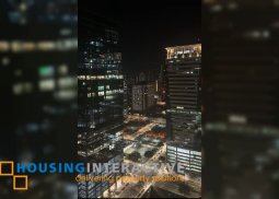 a corner unit for lease in avida towers turf taguig city