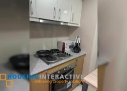 2br unit for leased in uptown parksuites