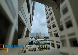 a condominum for lease in pioneer heights mandaluyong city