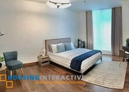 fully furnished 3br unit for one roxas triangle
