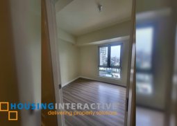 1br unit with parking and terrace for rent in avida towers cloverleaf