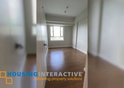 bare 3br unit with parking for lease in the arton by rockwell