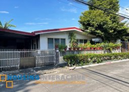 a house&lot for sale in tahanan village, paranaque city